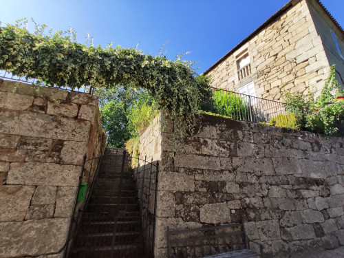 Manor house in Pazos de Arenteiro - image 1